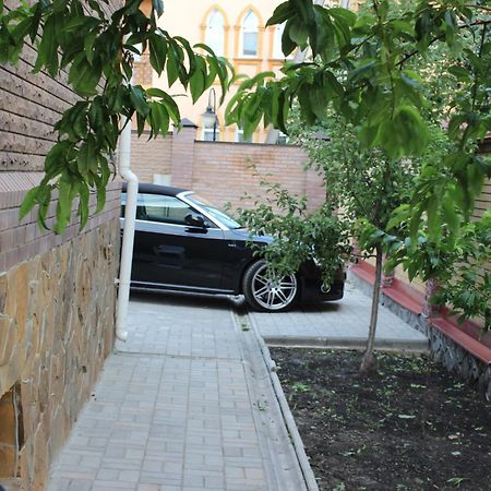 Barin House Hotel Sumy Exterior photo