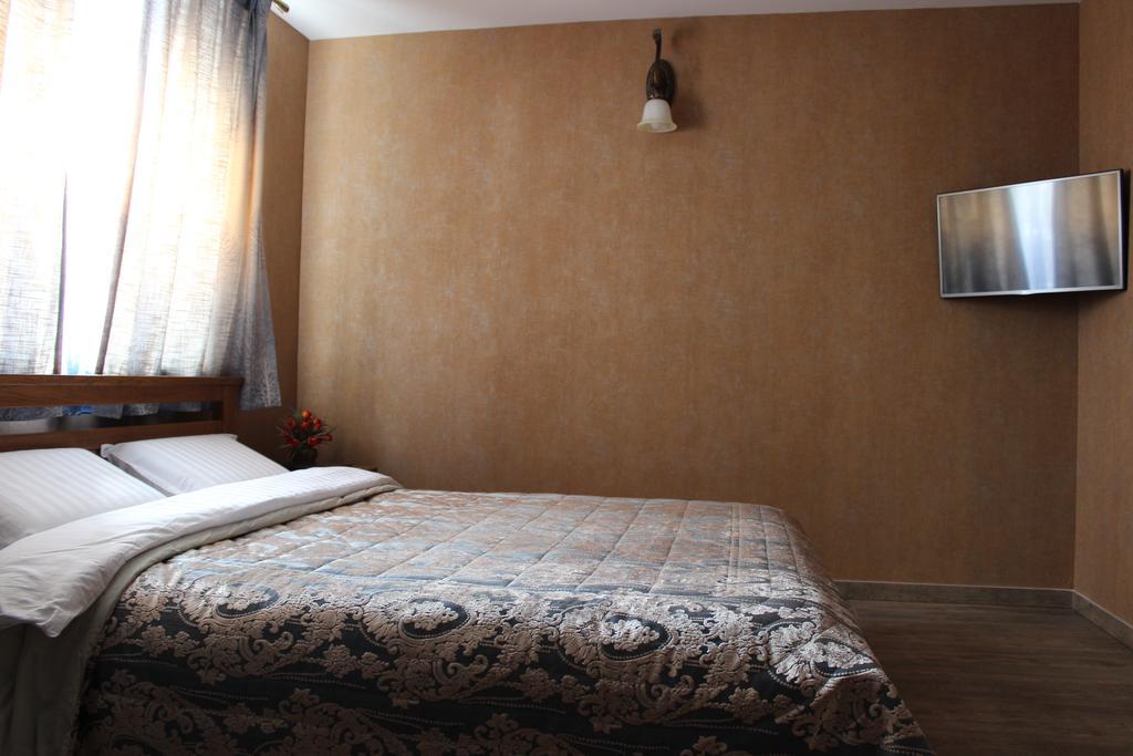 Barin House Hotel Sumy Exterior photo